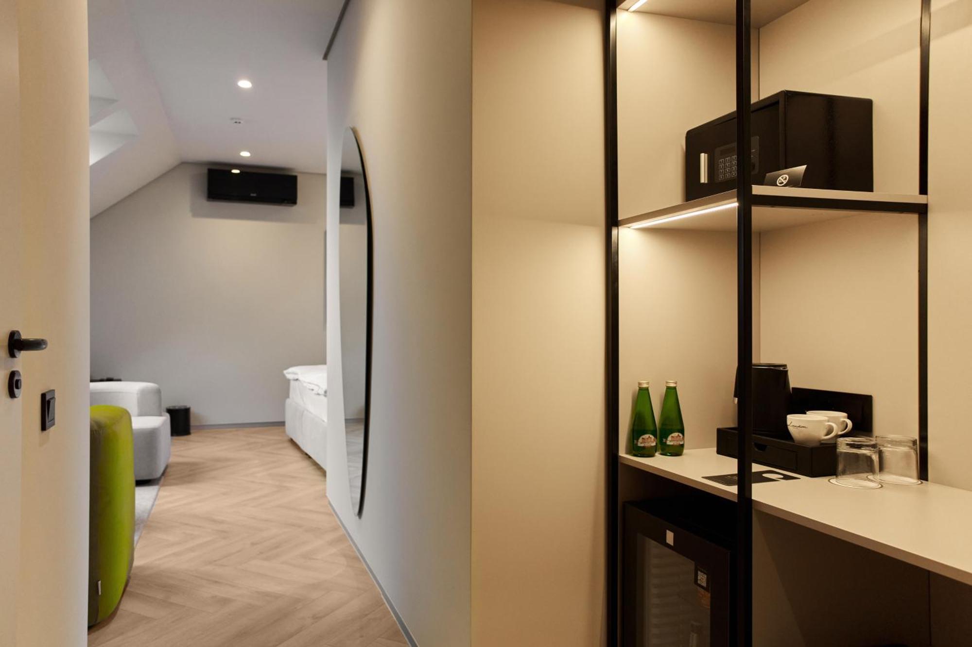 Hotel Laudon ウージュホロド 部屋 写真