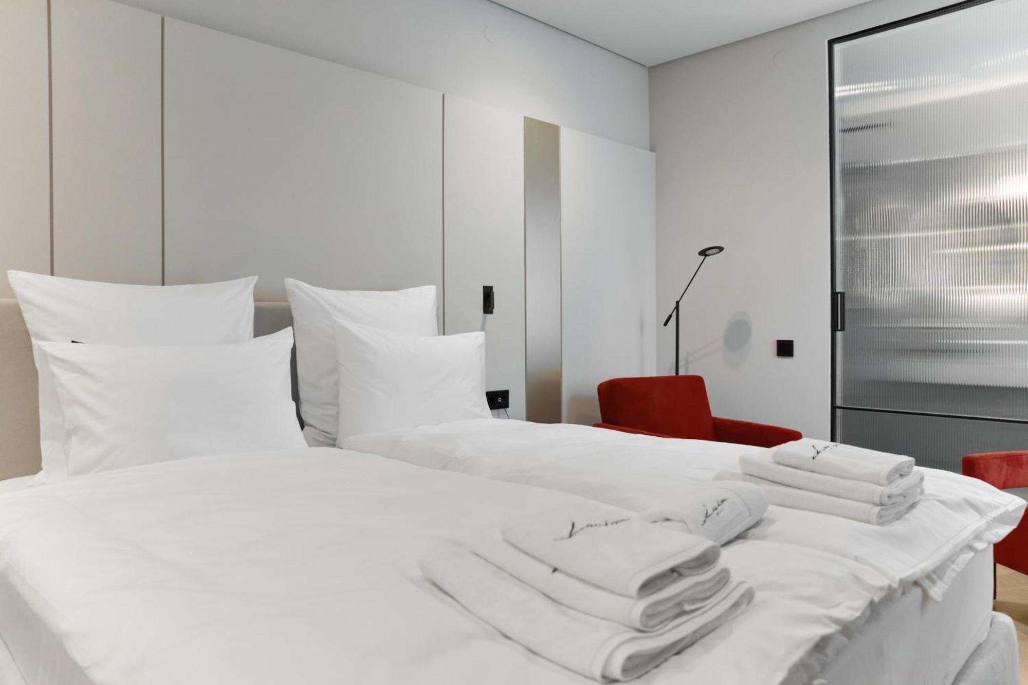 Hotel Laudon ウージュホロド エクステリア 写真