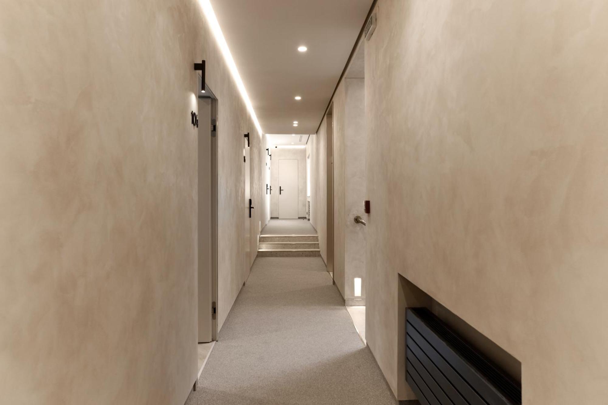 Hotel Laudon ウージュホロド エクステリア 写真